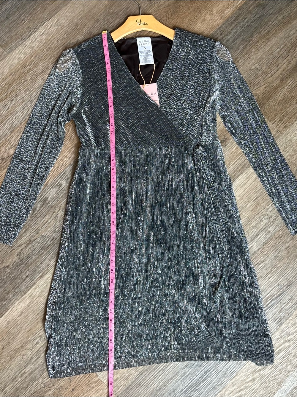 NWT Serra Ladies Metallic Pleated Dress Long Sleeve Size Small
